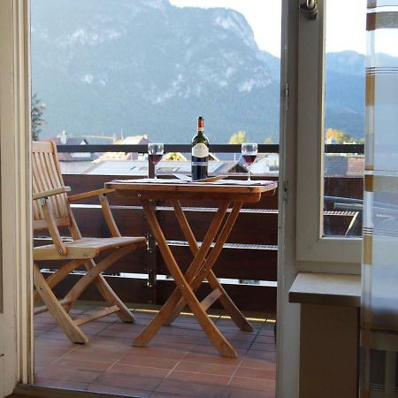 Sunny 1-Room Apartment Near Railway Station Garmisch-Partenkirchen Ngoại thất bức ảnh