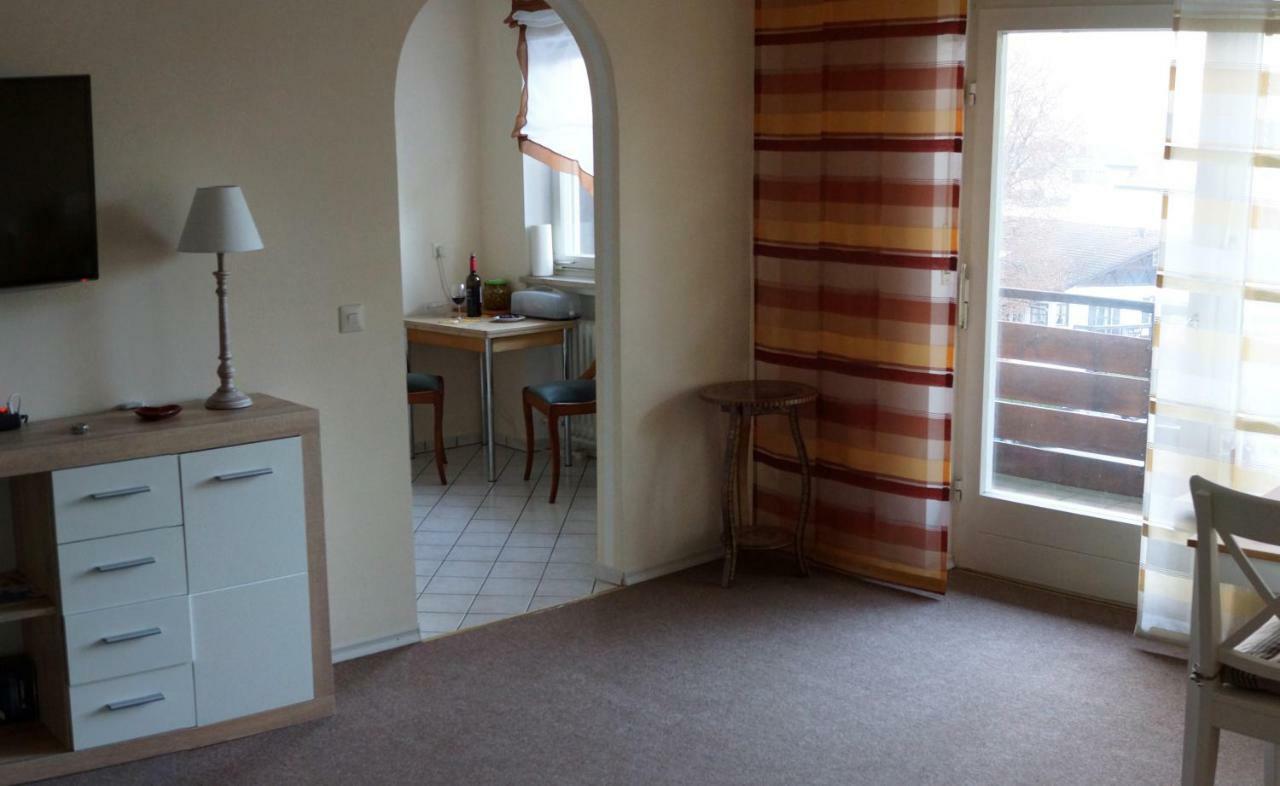 Sunny 1-Room Apartment Near Railway Station Garmisch-Partenkirchen Ngoại thất bức ảnh